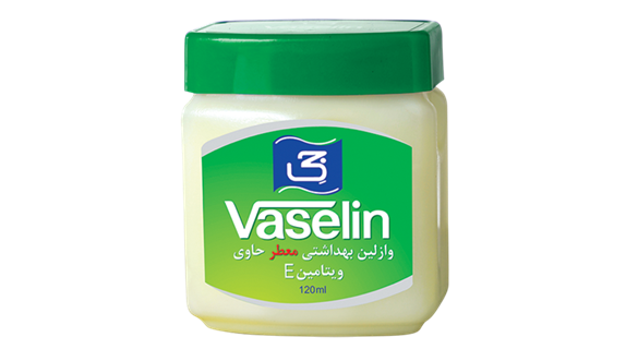 Aromatic vaseline containing vitamin E