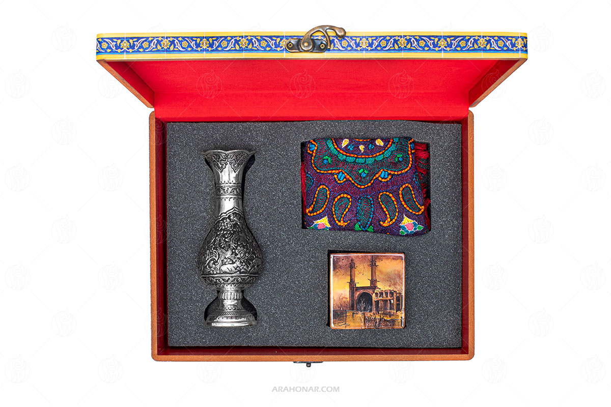 A package of silver vases, pate tablecloth and marble box (199)