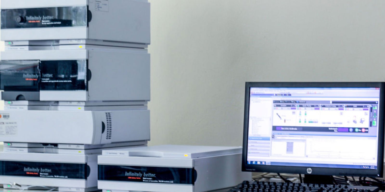 آنالیز کروماتوگرافی مایع با کارایی بالا – High Performance Liquid Chromatograph